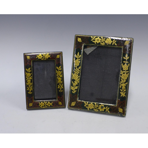 343 - Two green lacquered chinoiserie photograph frames, larger 17 x 22cm (2)