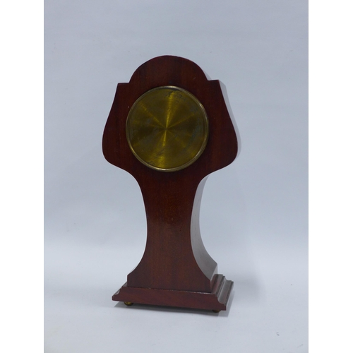 415 - Early 20th century marquetry inlaid mantle clock, 29cm