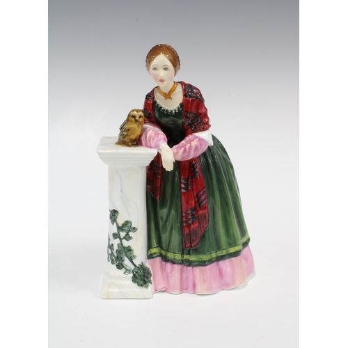 123 - Royal Doulton figure Florence Nightingale HN3144, No. 2951 / 5000, with certificate 21cm