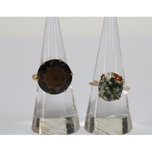 70 - 9ct gold smoky quartz dress ring, stamped 9ct together with a vintage 9ct gold and moss agate dress ... 