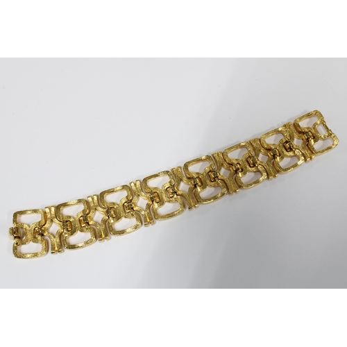 14 - TRIFARI, vintage bracelet