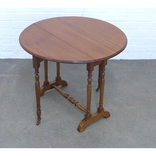 209 - Edwardian mahogany Sutherland table, 71 x 38cm.