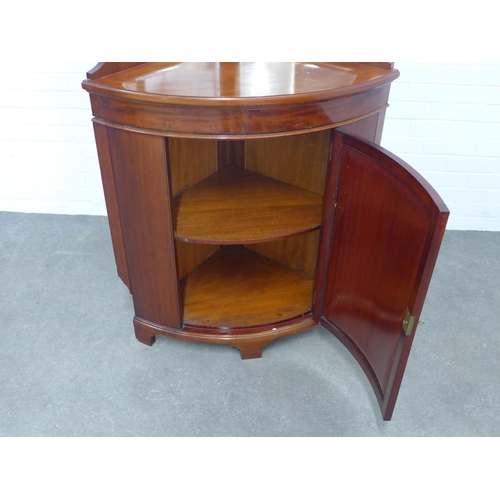 248 - Mahogany mirrored back corner unit, 87 x 163 x 57cm.