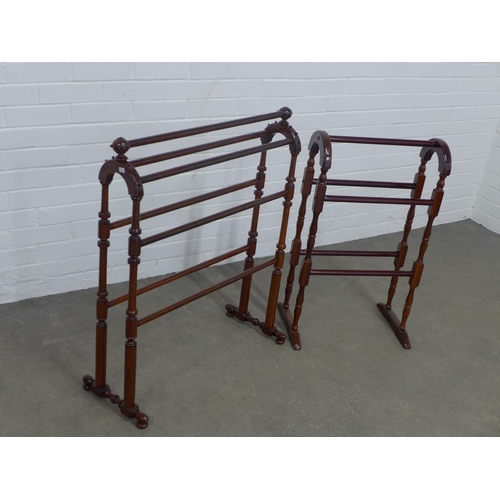 252 - Two towel rails, 73 x 87cm. (2)