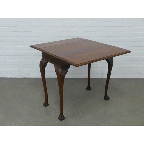 258 - Mahogany drop leaf Pembroke table on carved cabriole legs with claw feet, 90 x 72 x 76cm.