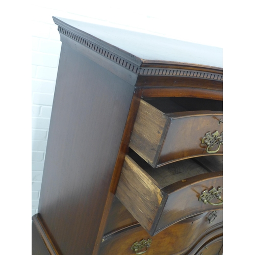 272 - Mahogany reproduction serpentine chest on chest,  the base with a pull out slide, 89 x 152 x 49cm.