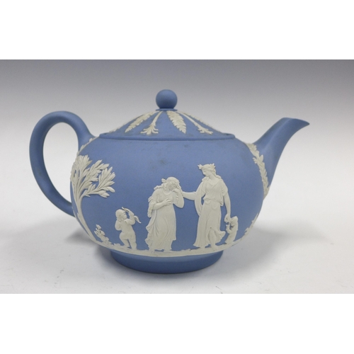 324 - Wedgwood Jasperware teapot, with box