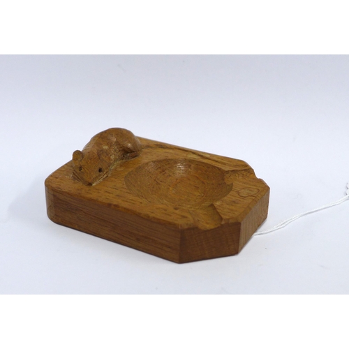 347 - ROBERT 'MOUSEMAN' THOMPSON (1876-1955) oak ashtray, 10cm