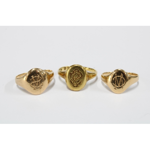 38 - 18ct gold signet ring with hallmarks for London 1926 together with two other signet rings with no ha... 