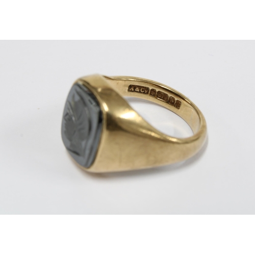 50 - 9ct gold hematite  intaglio ring, Birmingham 1994, size N