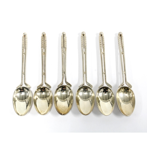 73 - Set of six novelty silver golf club teaspoons by Elkington & Co, (6)