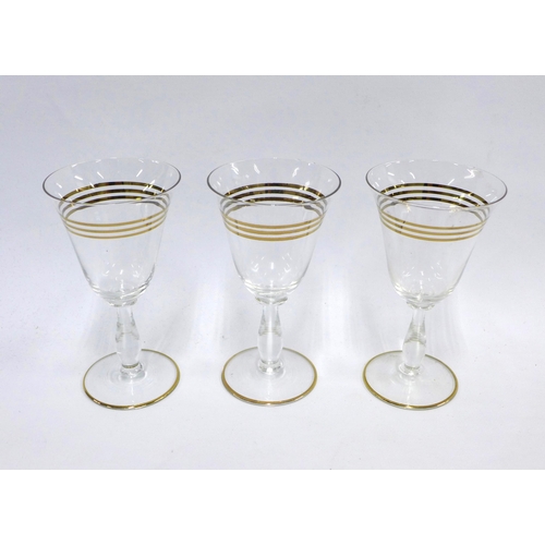 375 - Ten vintage cocktail and wine glasses, various designs (10)