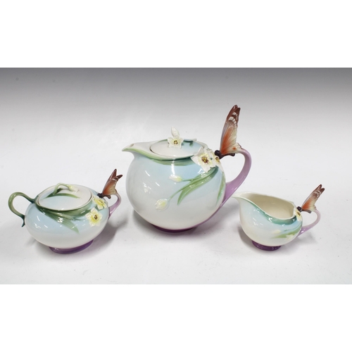 123 - Franz porcelain butterfly tea service with matching tray, spoon and dish, pattern (6)