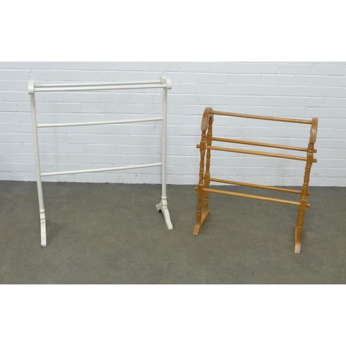 204 - White painted towel rail together with a pine towel rail, 75 x 89cm. (2)