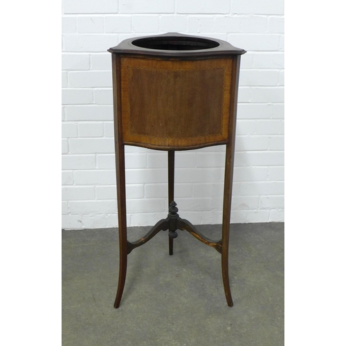 224 - An Edwardian inlaid mahogany jardinière stand, 43 x 95cm.