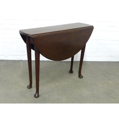 238 - Mahogany drop leaf table, on tapering legs with pad feet, 93 x 74cm.