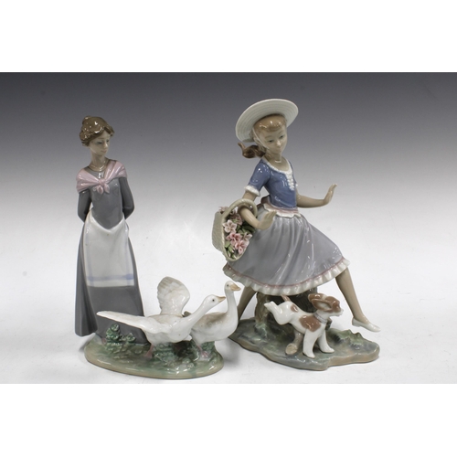 330 - LLadro Barnyard Scene figure by sculptor Antonio Ramos together with another LLadro figure of a girl... 