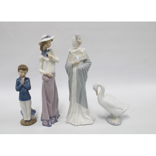 344 - Four Nao Spanish porcelain figures (4)