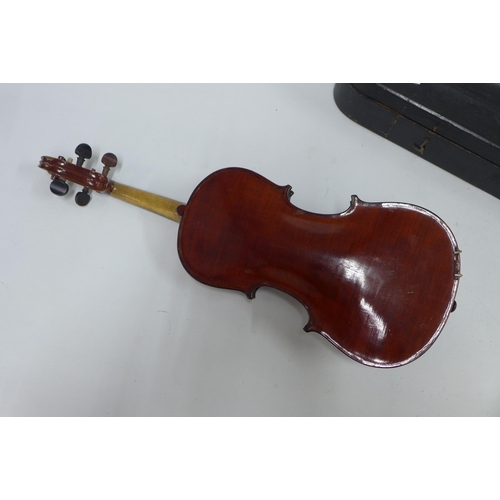 364 - Violin in hard case