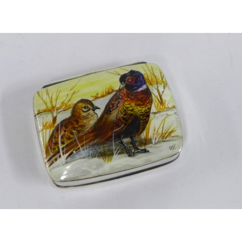 63 - Hansford & Ainsworth silver and enamel pill box, Birmingham 1995, painted with a pheasant and hen, s... 