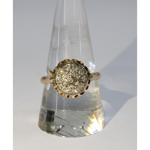 7 - Early 20th century Russian 14ct gold and diamond set ring, circa 1920's, with seventeen diamonds in ... 