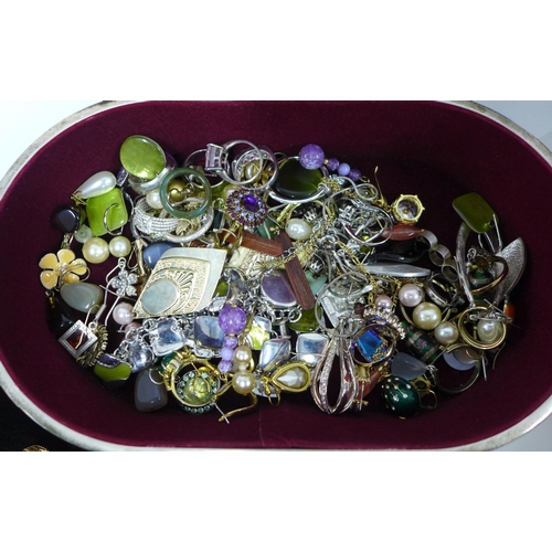 70 - Three jewellery boxes and a selection of costume jewellery (a lot)