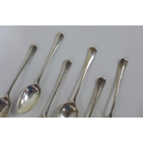 97 - Set of six Edwardian silver teaspoons, rattial bowls, Sheffield 1909 (6)