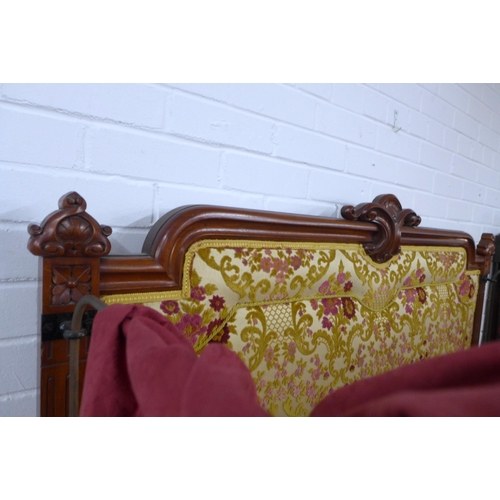 291 - Late 19th / early 20th century mahogany half tester bed, 138 x 210 x 205cm.