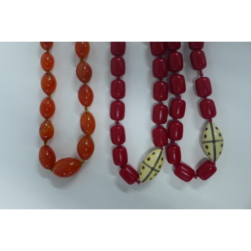 17 - Two strands of vintage beads (2)