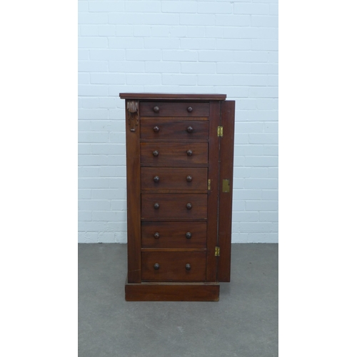 216 - Mahogany wellington chest with seven graduating drawers,  49 x 102 x 35cm.