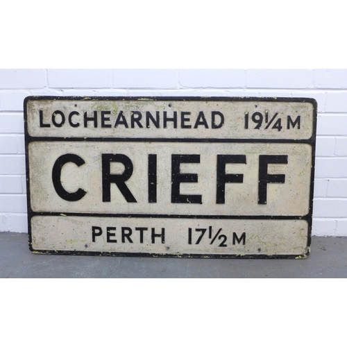 411 - Vintage cast iron road direction sign for  Lochearnhead 191/4 mile, Crieff, Perth 17 1/2 mile, 92 x ... 