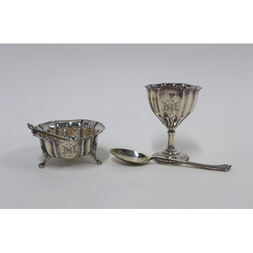 43 - Edwardian silver boxed set with egg cup, small bowl and two spoons, Sheffield 1905