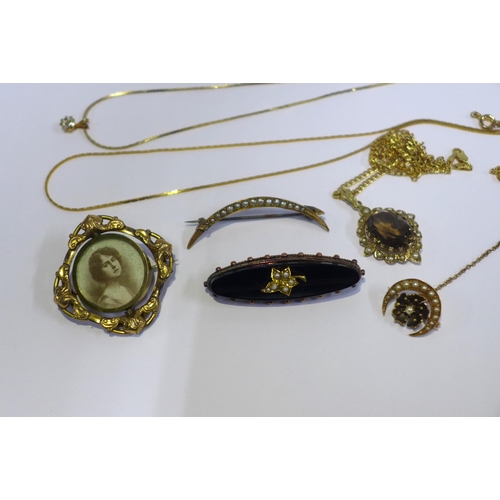 55 - Three late 19th / early 20th century seed pearl brooches, 3 gilt metal chain necklaces and a brooch ... 