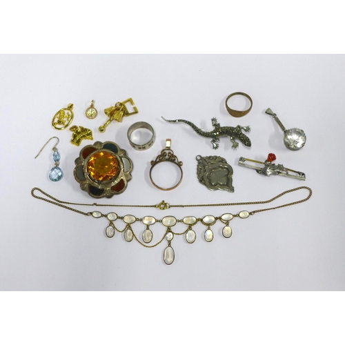 60 - Various silver and costume jewellery (a lot)