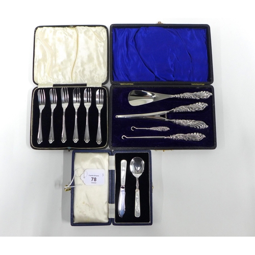 78 - Set of six silver pastry forks, Sheffield 1935 together with a silver spoon and knife set with mothe... 