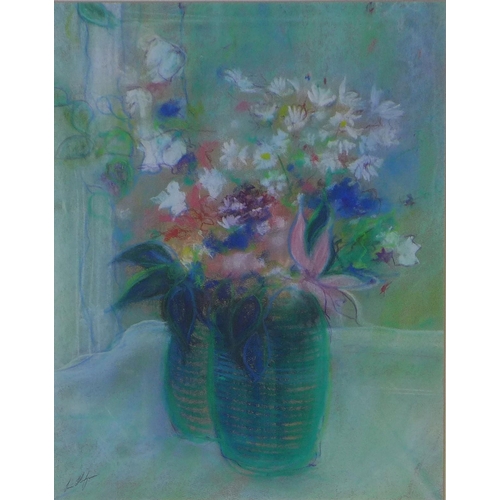 162 - TOM THOMPSON (AUSTRALIAN) still life pastel, signed and framed under glass, 28 x 36cm