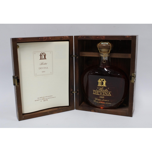 401 - Berta Devina 1995 Grappa, in wooden presentation box