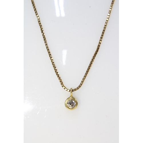 41 - 18ct gold chain necklace with a diamond pendant, stamped 750.