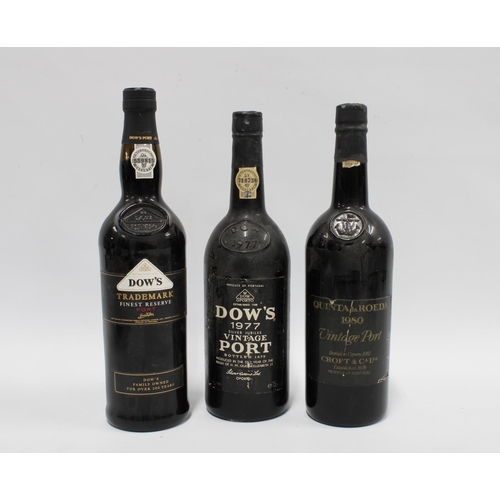 410 - Three bottles of vintage port, including Dow's Silver Jubilee 1977, Dow's Trademark Finest Reserve, ... 