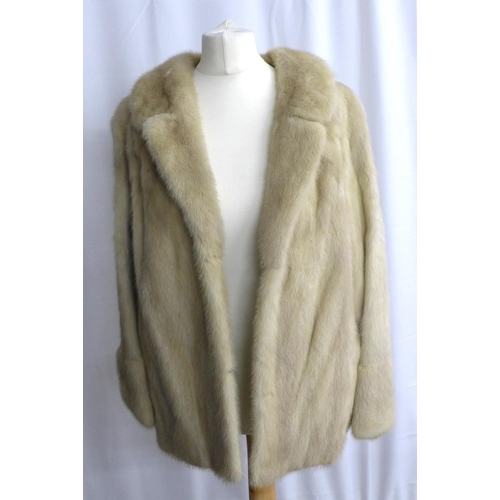 427 - A vintage pearl mink jacket by Dominion Fur Co Ltd, Church Hill Edinburgh