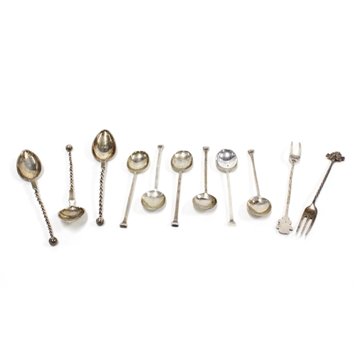 46 - Silver pickle forks and teaspoons, mixed hallmarks (11)