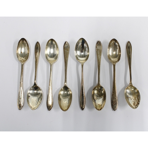 81 - Set of eight George V silver teaspoons, London 1920 (8)