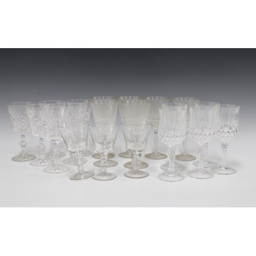 501 - A collection of various sets of wine glasses (a lot)