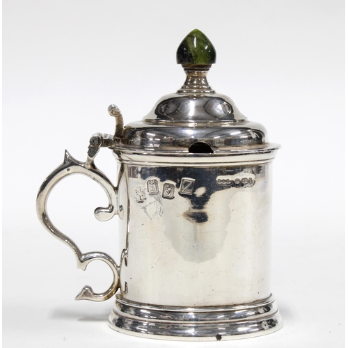 62 - Royal Irish silver mustard pot, Dublin 1967, green marbled finial and blue glass liner, 10cm