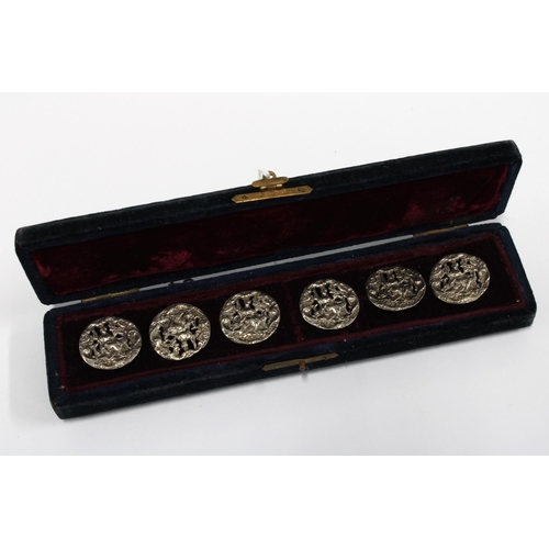 34 - Set of six Edwardian silver buttons, Chester 1901, in fitted case (6)