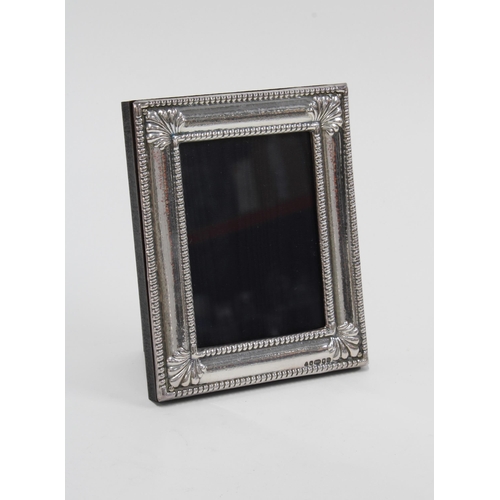 38 - Modern silver photograph frame, London 2015, 13 x 10cm