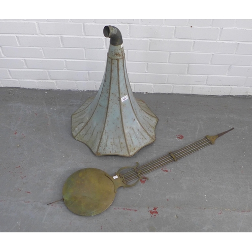 480 - Vintage tin gramophone horn and a large brass pendulum (2)