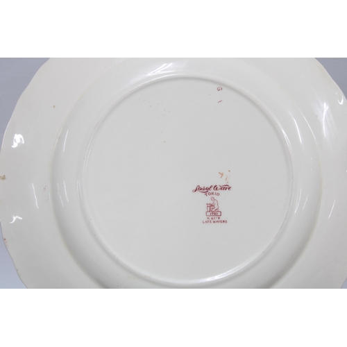 489 - Losol Ware Imari tableware's to include plates, side plates, bowls, a gravy boat and tureen (a lot)