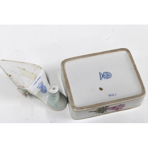 157 - Herend floral painted trinket box, 10 x 4cm, together with a Herend porcelain shoe (2)