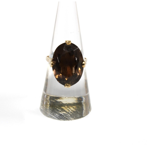 2 - 9ct gold smoky quartz dress ring, London 1971, size M